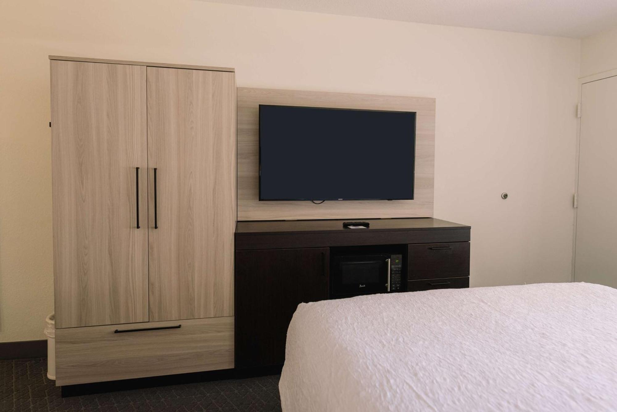 Hampton Inn Гатлинбург Экстерьер фото