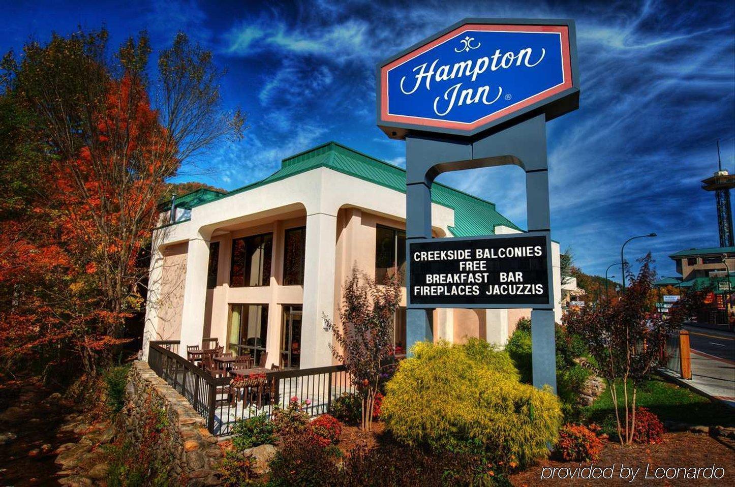 Hampton Inn Гатлинбург Экстерьер фото
